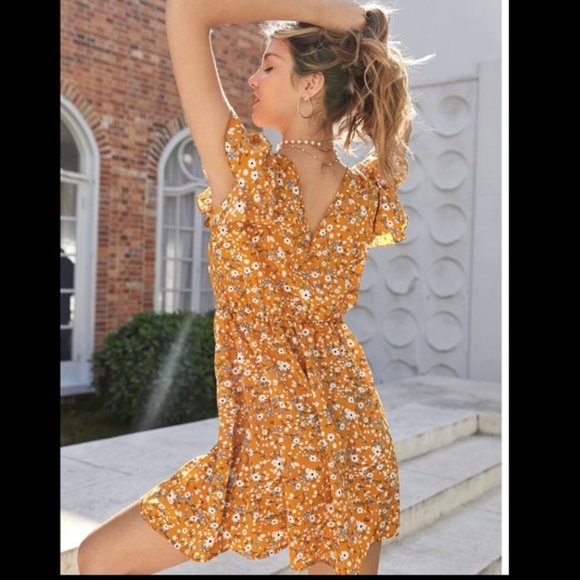 Free w/ the purchase of 2 or more items - Picture 7 of 7